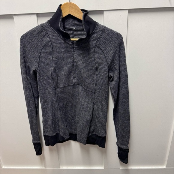 Lululemon 14 zip grey sweater size 8 - Picture 2 of 5